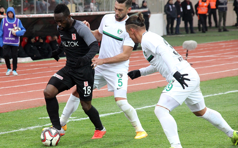 Denizlispor, Balıkesir’de 2 puan bıraktı: 0-0