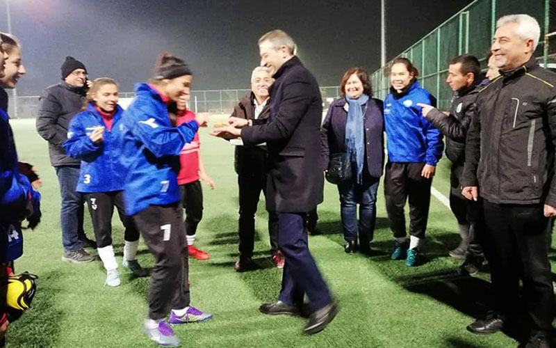Akbaba, Horozkent Kulübü’nü ziyaret etti