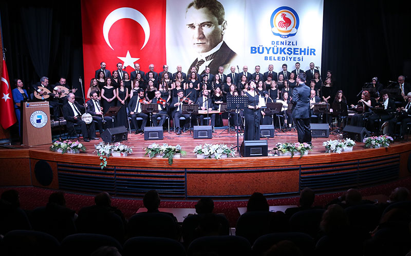 Büyükşehir TSM Korosu’ndan 35’inci yıl konseri