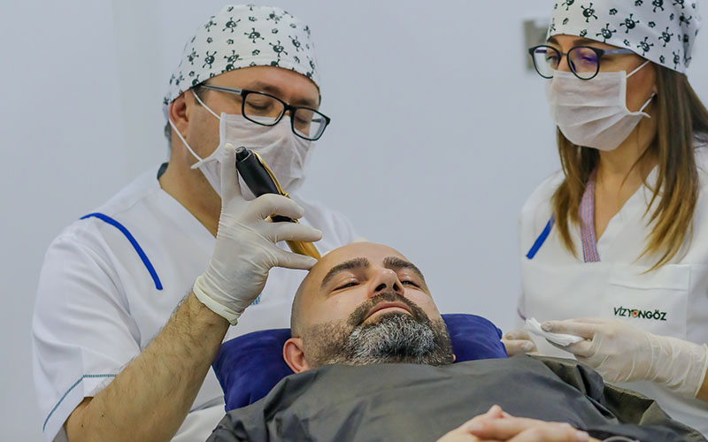Dr. Özgür Nalbant, saç ekimlerini o hastanede yapacak