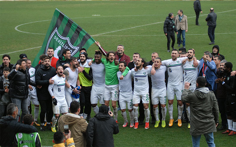 Denizlispor-Adana Demirspor maçının foto romanı