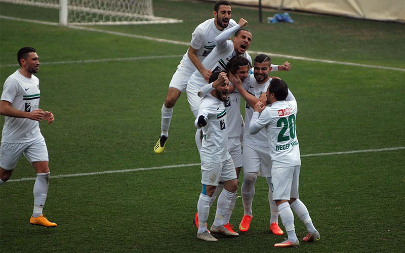 Denizlispor, Adana Demirspor’u ezdi geçti: 5-1