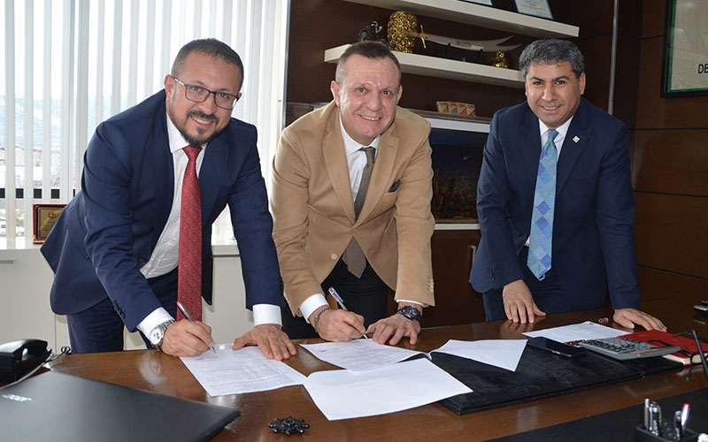 Beltaş’tan Denizlispor’a 400 bin liralık destek