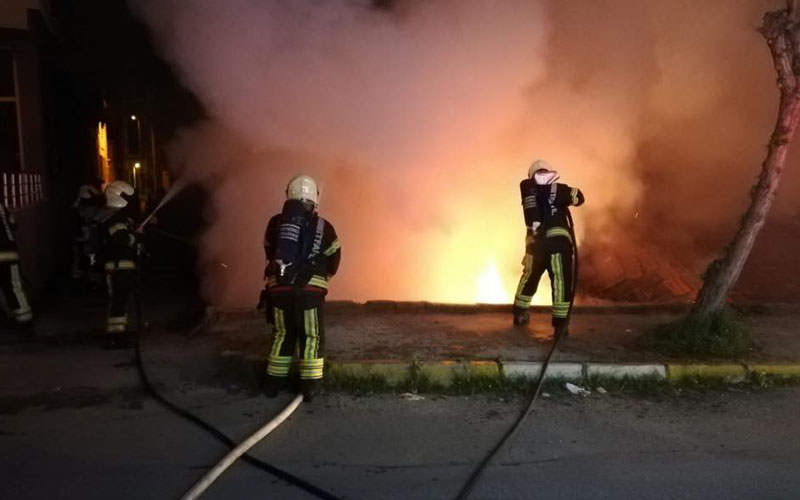 Sümer’deki yangında bir ev kül oldu