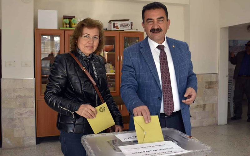 Divarcı: Güzellikler baharla filizlenip açsın