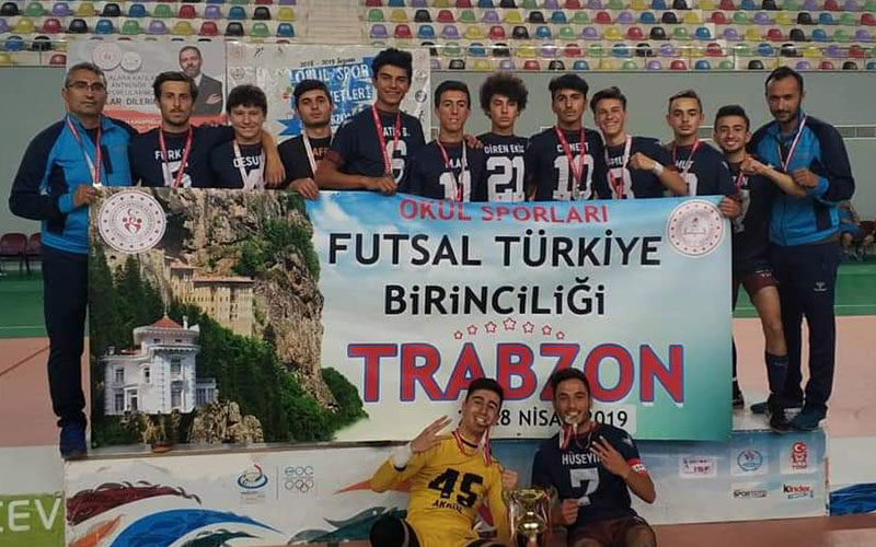 Bozkurt Spor Lisesi, futsalda Türkiye şampiyonu oldu
