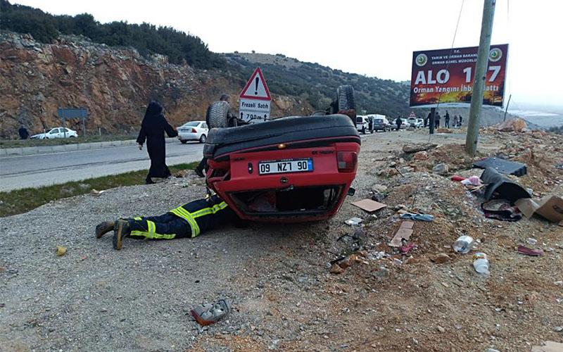Otomobil takla atıp ters geldi