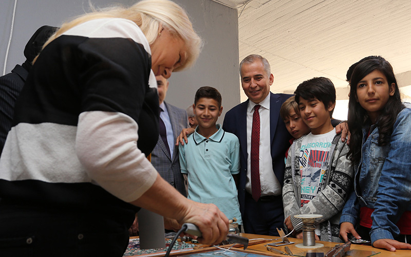 Denizli Uluslararası Cam Bienali başlıyor