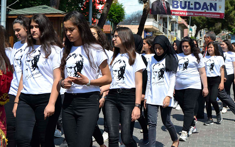 Buldan’da, Milli mücadelenin 100. Yılı coşkuyla kutlandı