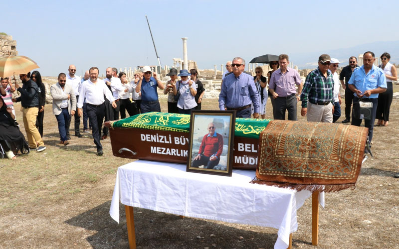 Sivri için Laodikya’da cenaze töreni