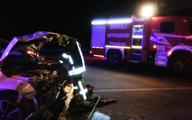 Denizli-Antalya karayolundaki kazadan 2 ölüm haberi