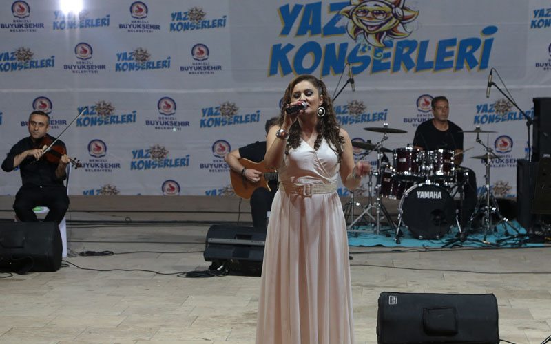 Denizlililer yaz konserlerini çok sevdi