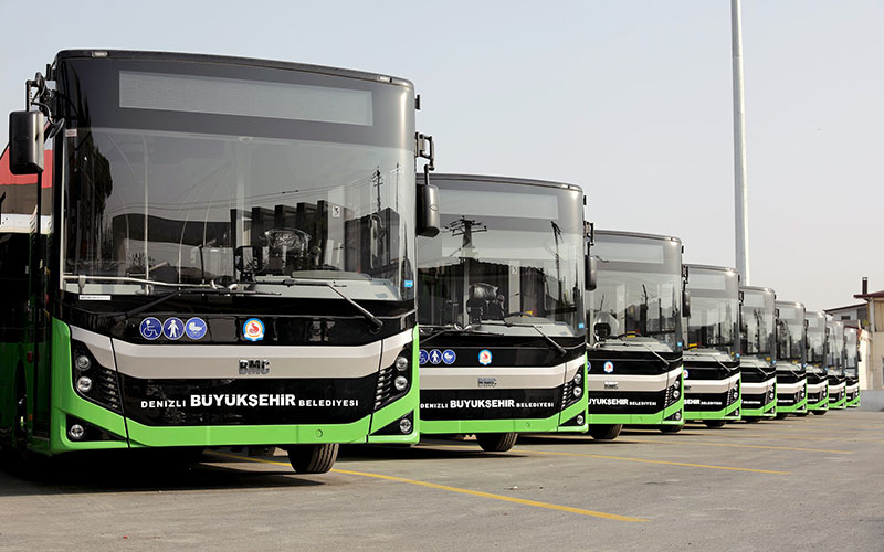 Büyükşehir’den 60 hatta 230 otobüsle toplu taşıma hizmeti