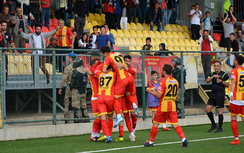 Kızılcabölükspor, Serik Belediyespor’u liderlikten etti: 2-1
