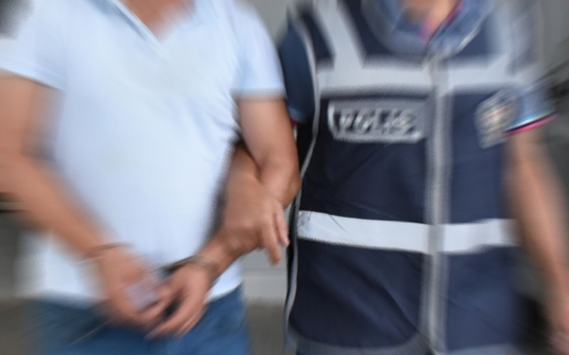 Denizli’de 39 ayrı suçtan aranan hükümlü polisten kaçamadı