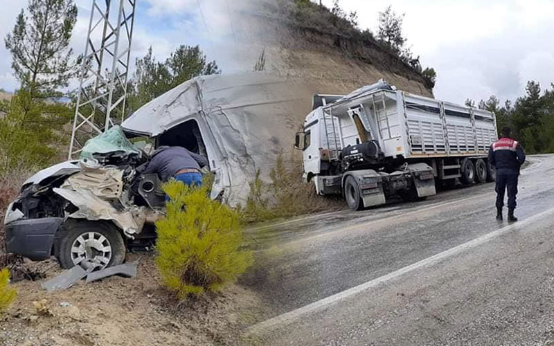 Sürücünün zor anlar yaşadığı trafik kazası