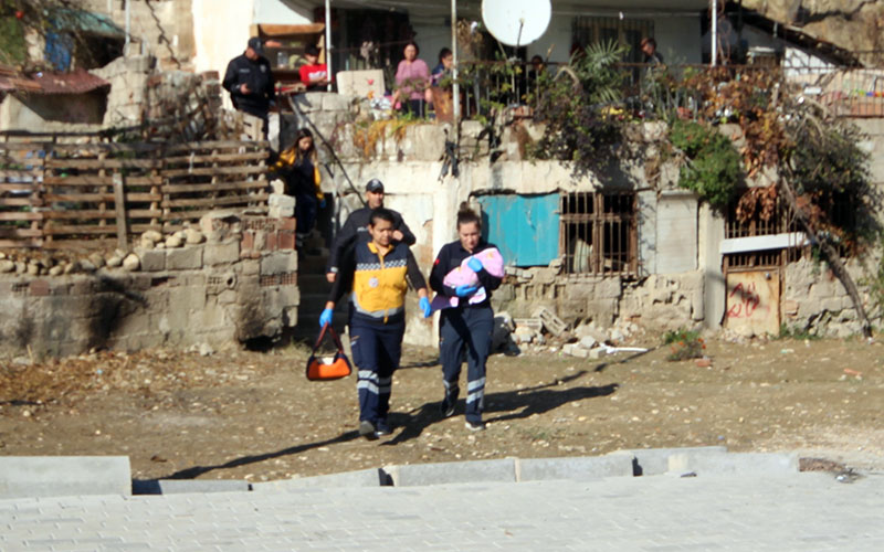 3 aylık bebeğini bırakıp kaçtı