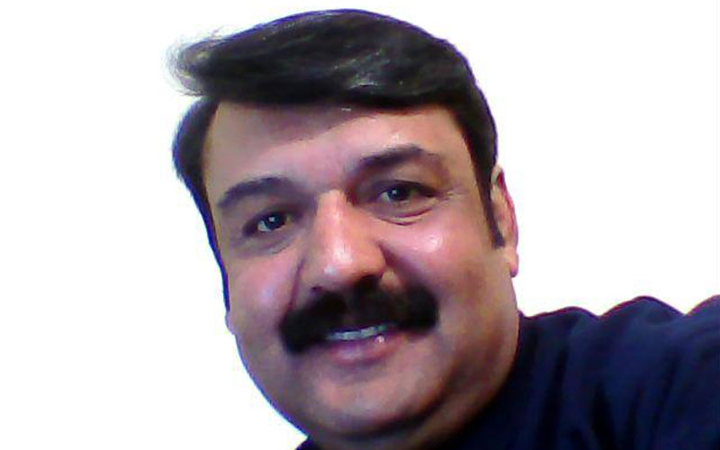 Polis daireye girdi cansız bedenini buldu