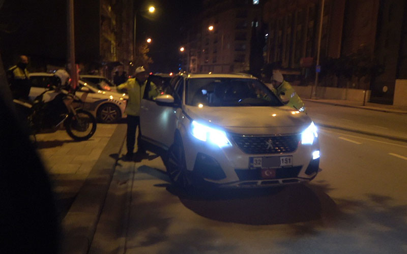 Alkolden cezaya “Türk delikalısıyım, yakışmaz” dedi, sonra da kaçtı