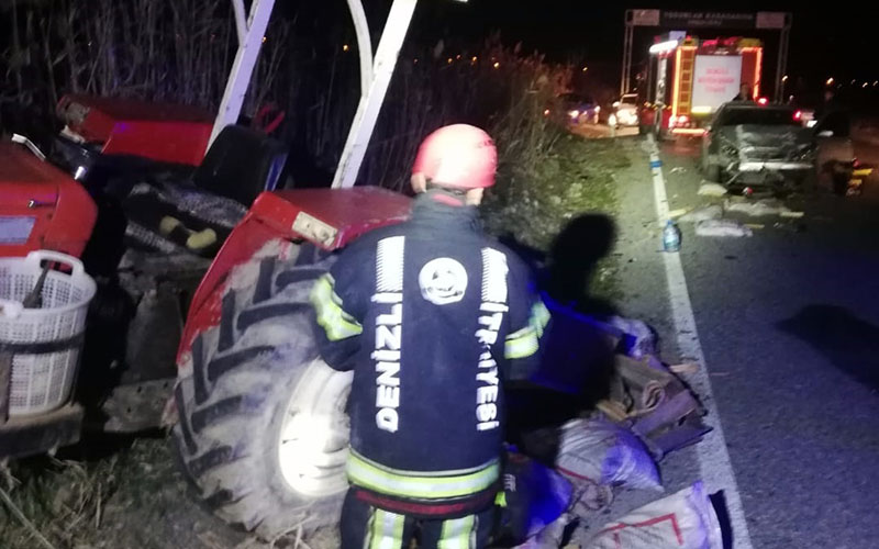 Otomobil ile traktör çarpıştı: 2 yaralı