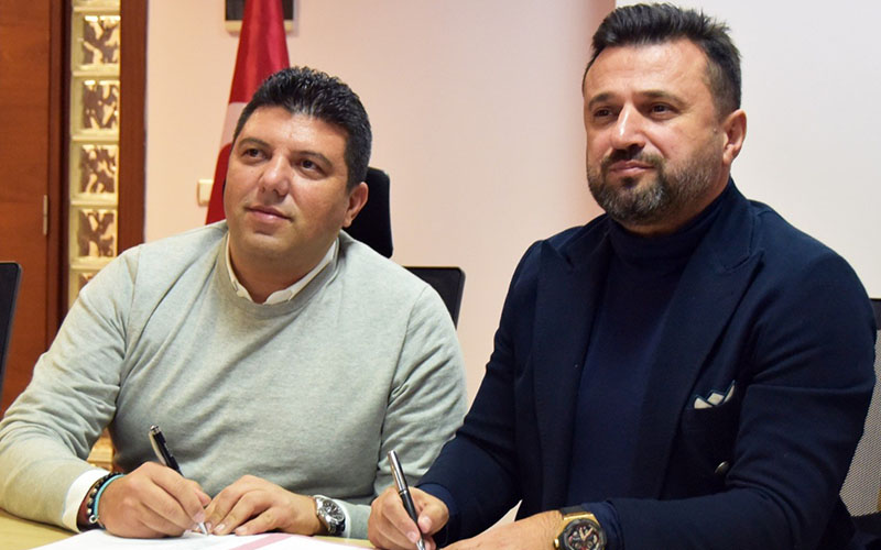 Denizlispor’da Bülent Uygun imzayı attı