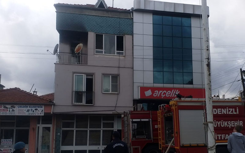 Alevlerin arasından itfaiye kurtardı