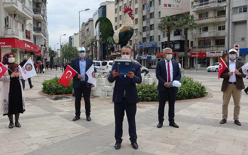 Sosyal mesafeli 1 Mayıs açıklaması