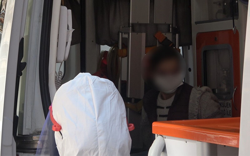 Coronavirüs şüphelisi kentin en işlek caddesinde yakalandı