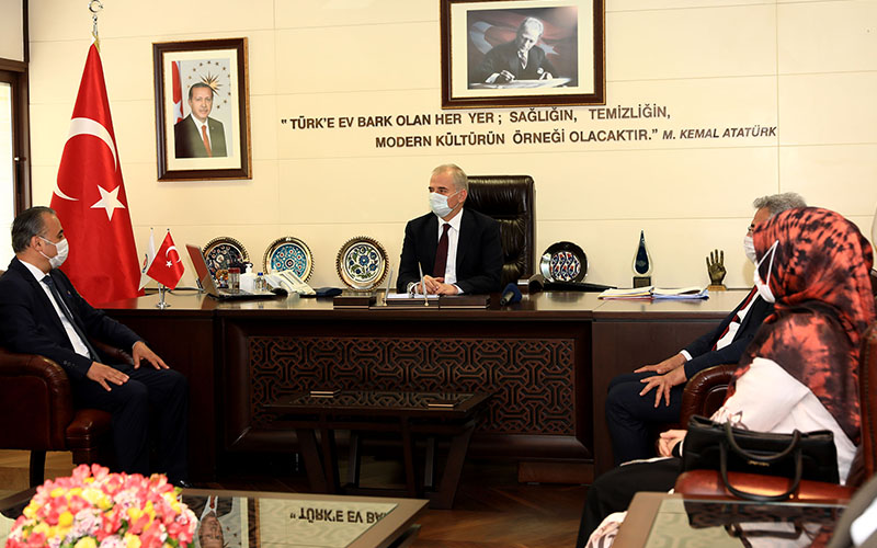 Sendikacılardan Denizli Büyükşehir Belediye Başkanı Osman Zolan’a 1 Mayıs ziyareti