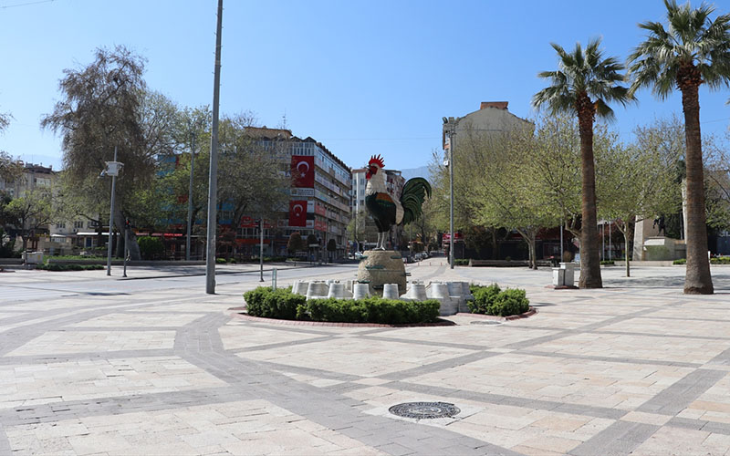 Sokağa çıkma yasağının ardından Denizli sessizliğe gömüldü