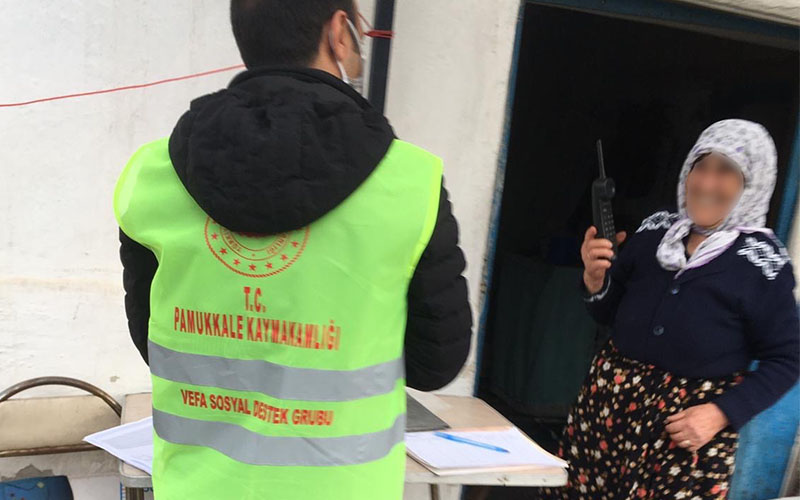 Pamukkale’de 18 bin yaşlı evlerinde ziyaret edildi