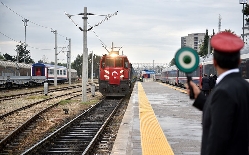 Bakü-Tiflis Treni, Denizli yolunda