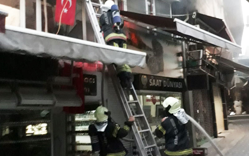 Kaleiçi Çarşısı’nda korkutan yangın