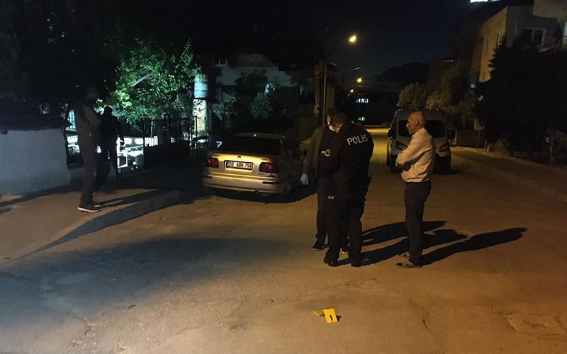 Satın aldığım cep telefonu bozuk çıktı dedi, bıçaklandı