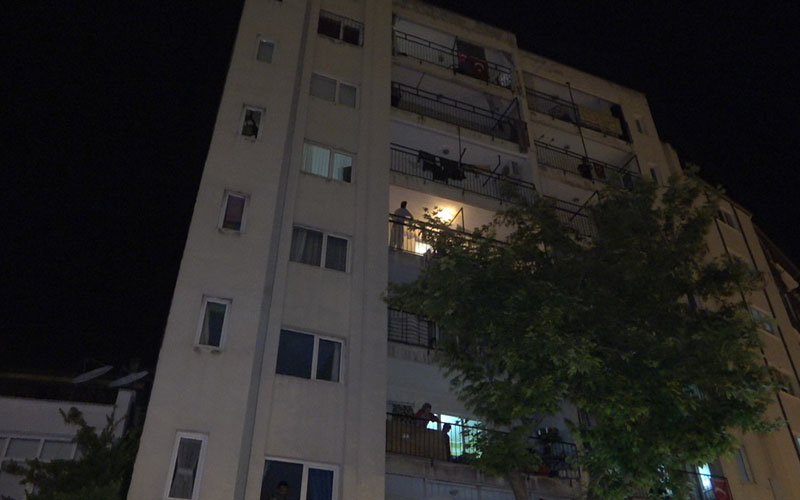 7. kattan düşen genç hastanede hayatını kaybetti