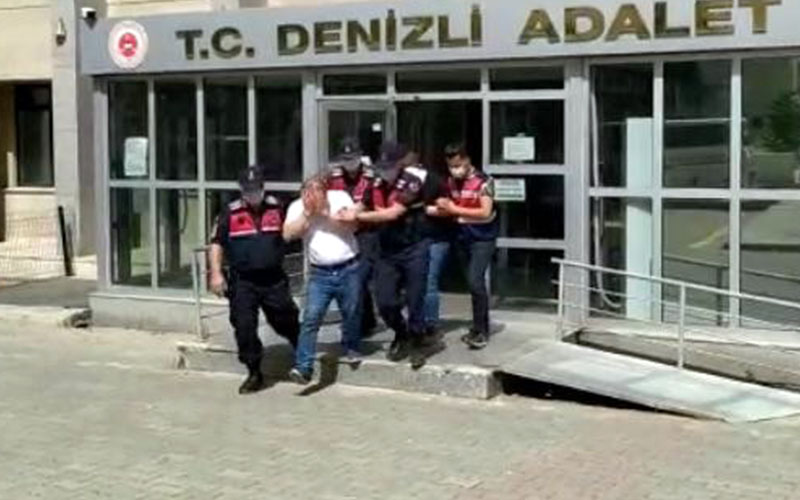 Serbest bırakıldılar, cezaevi önünde yeniden gözaltına alındılar