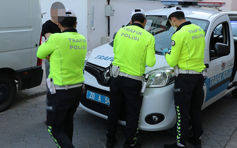 Sokağa çıkma yasağına uymadı, ceza kesildi