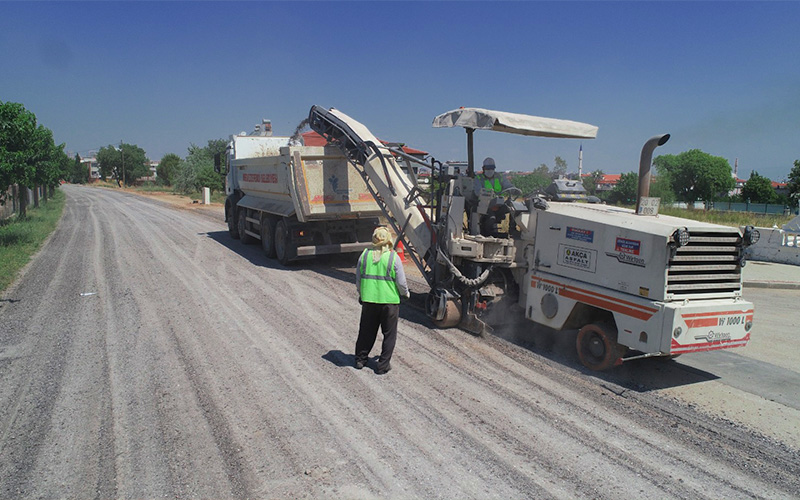 Kumkısık Mahallesi’nde 20 metre genişliğinde yol açma çalışması