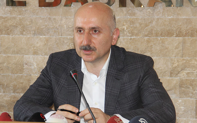 Bakan Karaismailoğlu’ndan Aydın-Denizli Otoyolu ile ilgili önemli açıklama