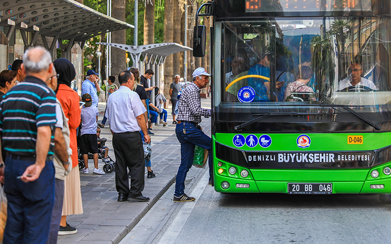 Bayramda toplu taşıma hizmeti 2 gün ücretsiz