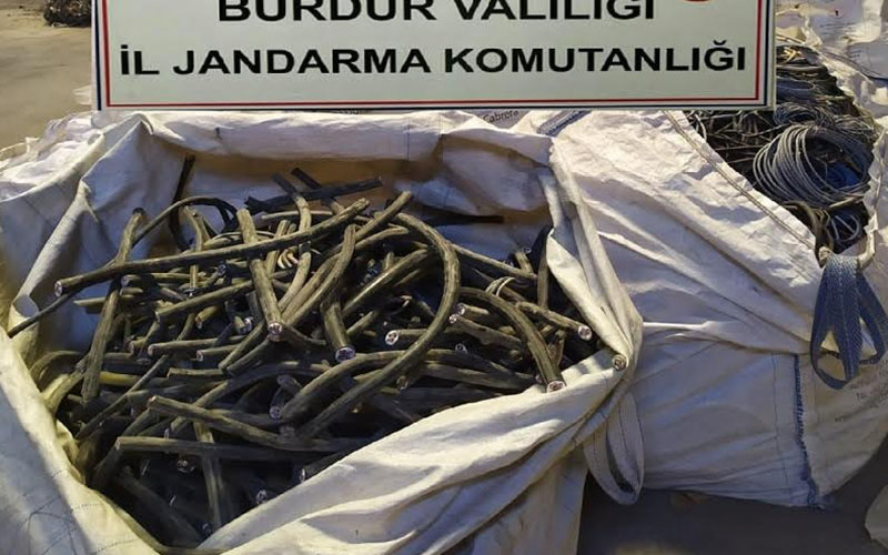 Krom madeninden 210 bin liralık kablo hırsızlığı