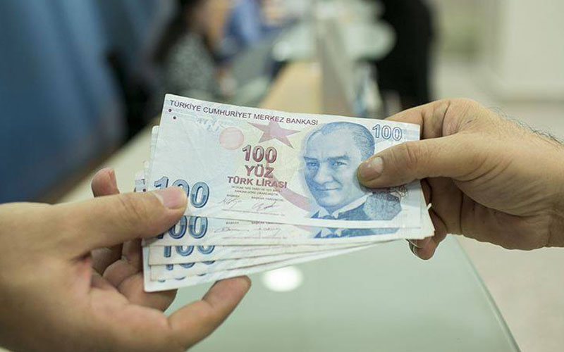 Öğrencilere burs ve kredi ödemeleri başladı