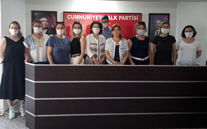 CHP’li kadınlardan, kadın cinayetlerine tepki