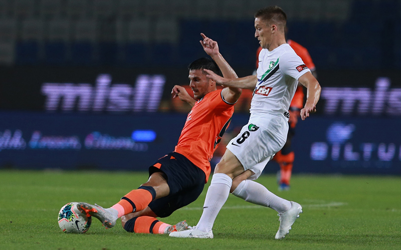 Denizlispor, lider Başakşehir’e 2-0 yenildi