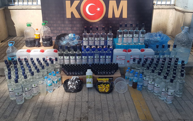 Kaçak içki operasyonunda 2 kişi tutuklandı