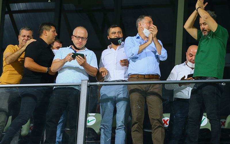 Denizlispor taraftarlarından yönetime hashtag’li istifa çağrısı