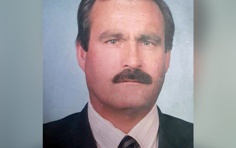 Yolun karşısına geçmek isterken canından oldu