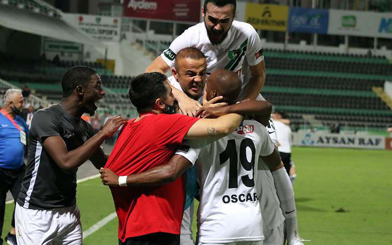 Denizlispor kazandı, sosyal medya yıkıldı