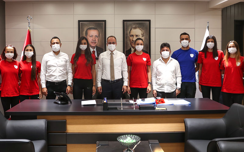 Pamukkale Belediyesi Kadın Voleybol Takımı 2. lige hazırlanıyor