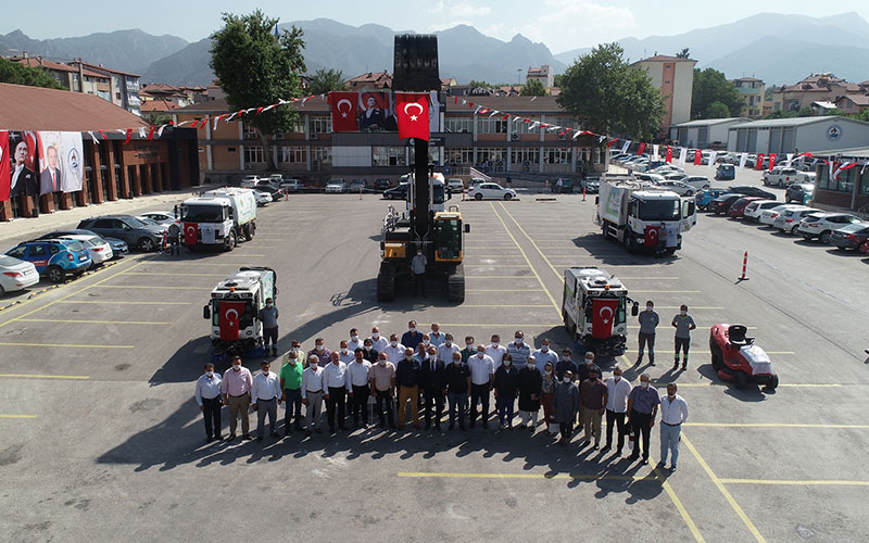 Pamukkale Belediyesi temizlik işleri filosuna 7 yeni araç kattı